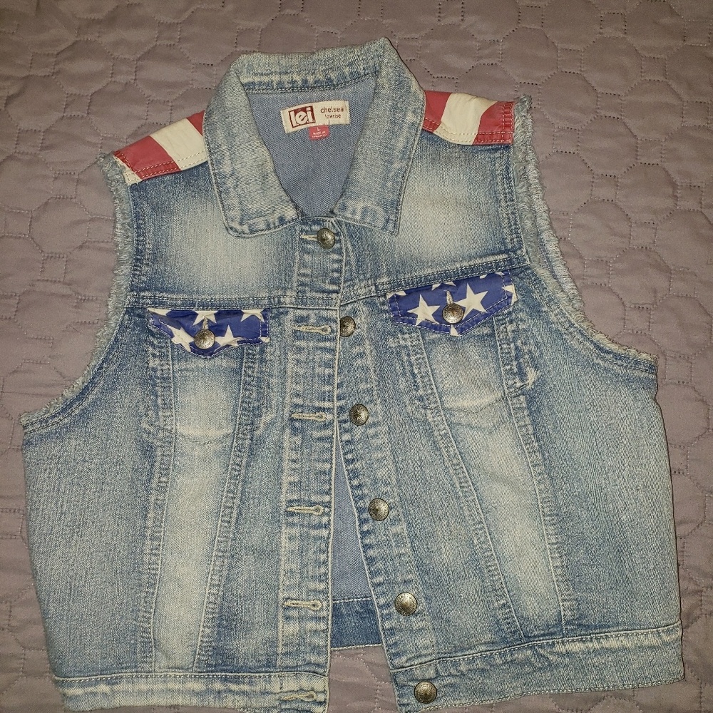 Jean Vest